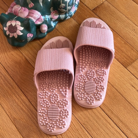 Pink Acupressure Sandals - Picture 1 of 10